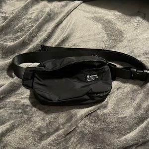 lululemon Clean Lines Belt Bag